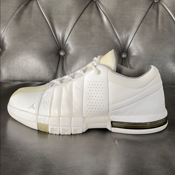 Jordan Other - Air Jordan Team Elite II White Size 9